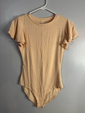 Amazon Buttery Soft Peach Bodysuit Women's Short Sleeve Size Small